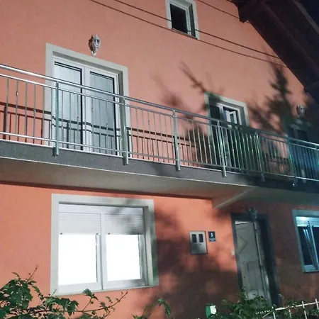 Apartment Leki